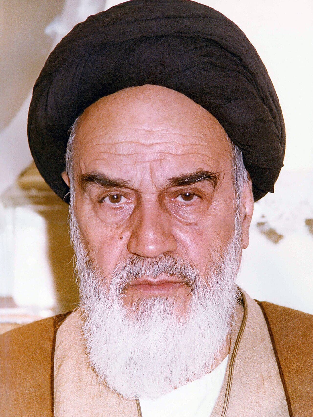 The Death and State Funeral of Ruhollah Khomeini: The Day Iran Stood Still