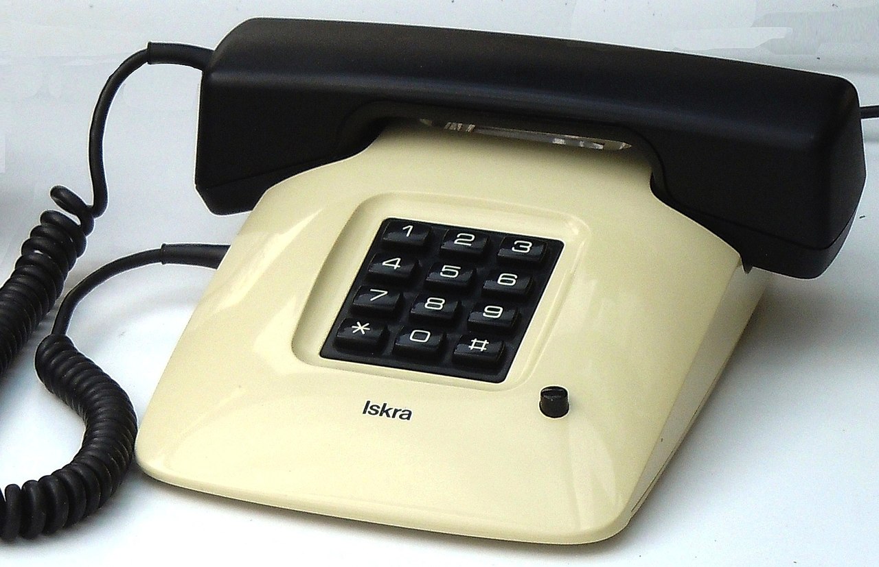 Push-button telephone